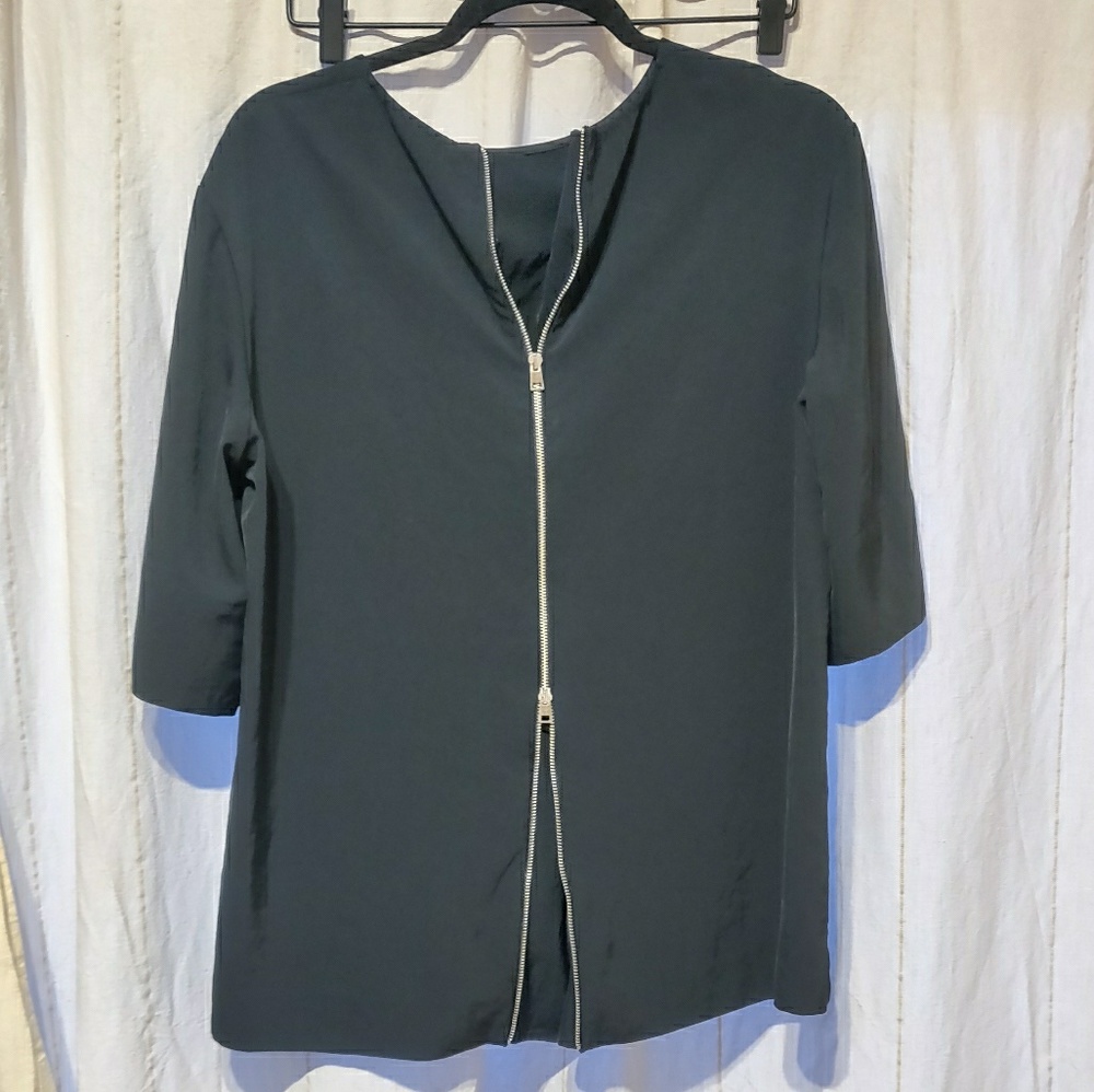 Everlane GoWeave tee, black, size 10